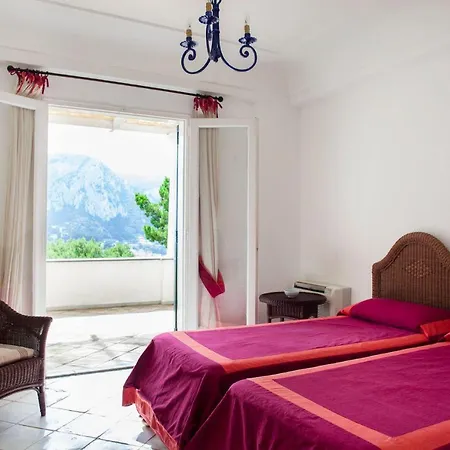 Villa Sleeps 13 Pool Air Con Wifi Capri