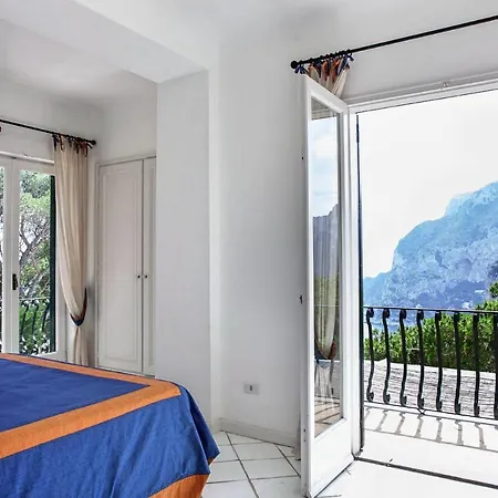 Villa Sleeps 13 Pool Air Con Wifi Capri