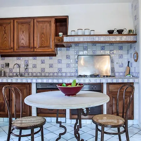 Sleeps 13 Pool Air Con Wifi *