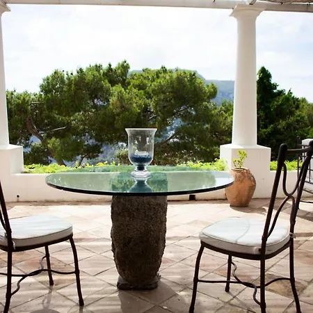 Sleeps 13 Pool Air Con Wifi Villa Capri