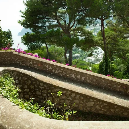 Sleeps 13 Pool Air Con Wifi *